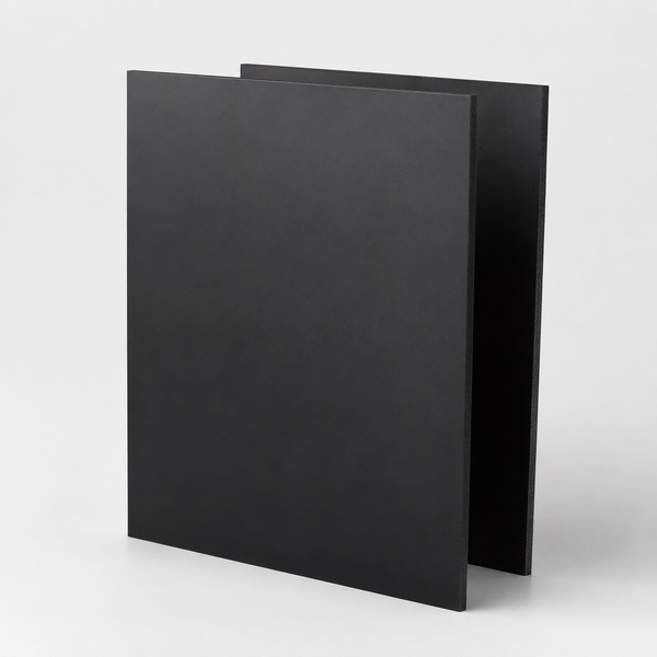 Dos planchas de Panel Dur negro de 19 mm sobre fondo claro