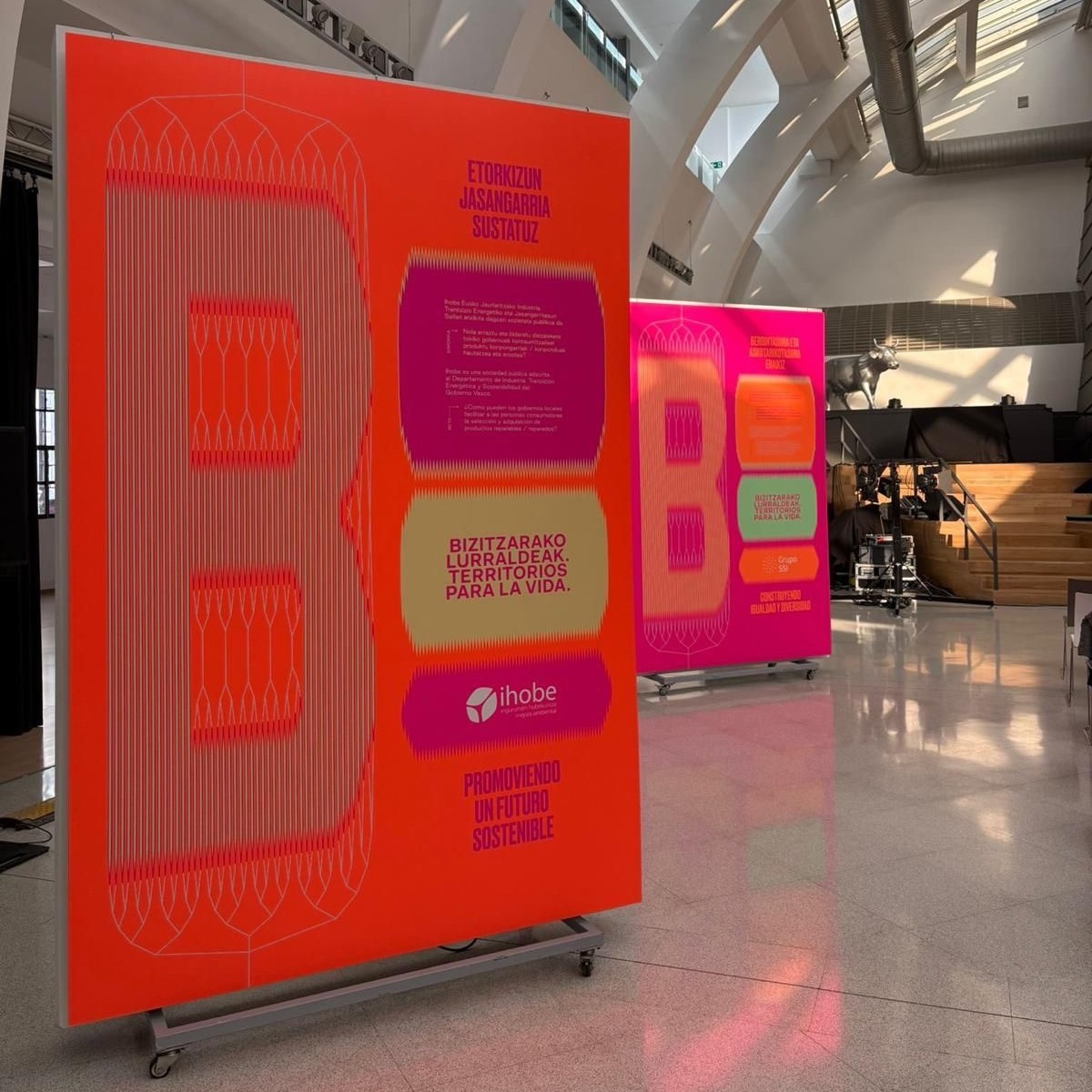 panel-impreso-con-tintas-Neon